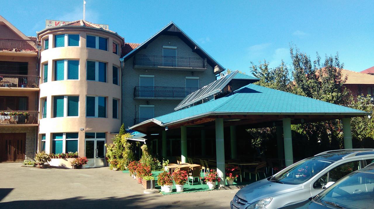 Bed & Breakfast Karavan Raška 外观 照片