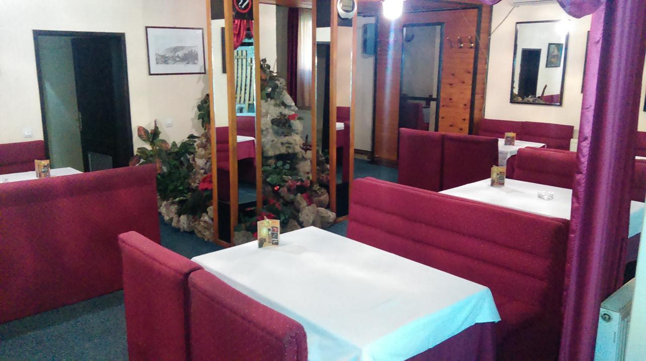 Bed & Breakfast Karavan Raška 外观 照片