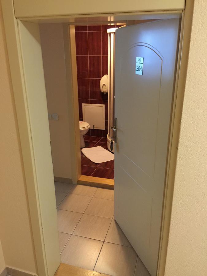 Bed & Breakfast Karavan Raška 外观 照片